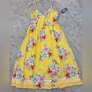 NWT VINCE CAMUTO Yellow Floral Midi Dress. Size 4